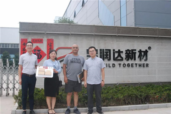 再拓海外版圖，美國Rocky先生來訪寶潤達(dá)洽談保溫一體板項目